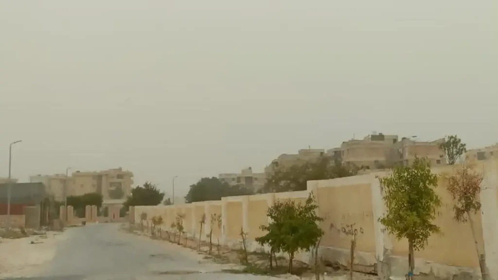 مدن تواجه رياحًا محملة بالأتربة خلال إجازة عيد الفطر فمتى تستقر الأجواء؟